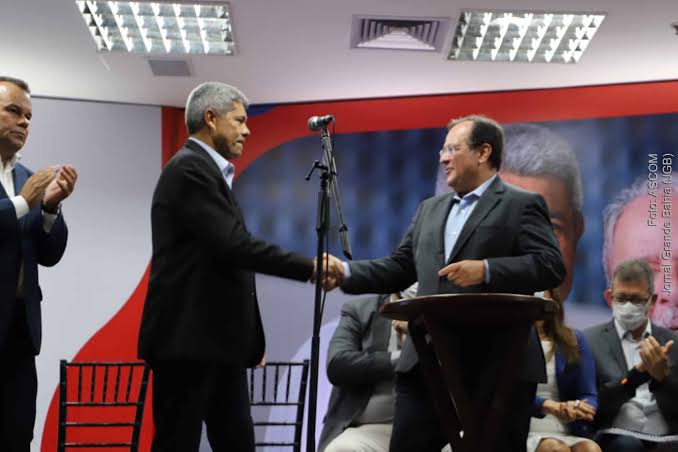 28E0E876-C4B5-4991-9D65-9F90B498F340