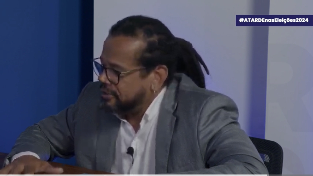 39653C4C-FB16-4525-A3AE-7186708A27EA