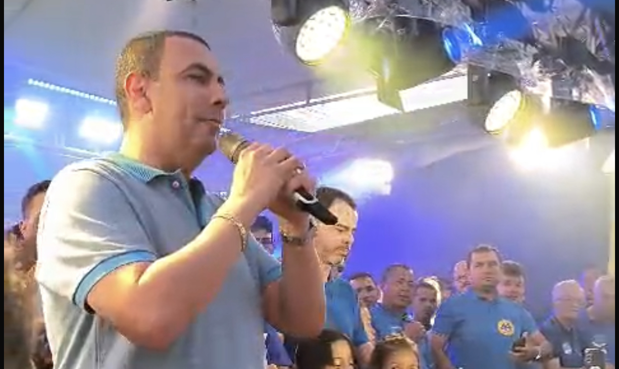 6C6CDF24-3DA1-4B6C-BAB8-FB6E9E5A9C11