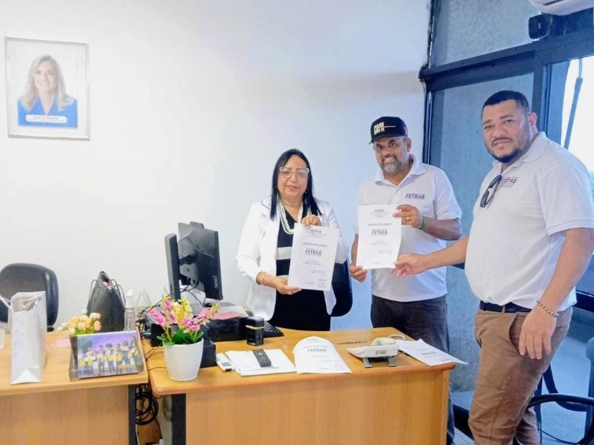 ALBA recebe proposta para redução da jornada de trabalho e fim da escala 6x1 