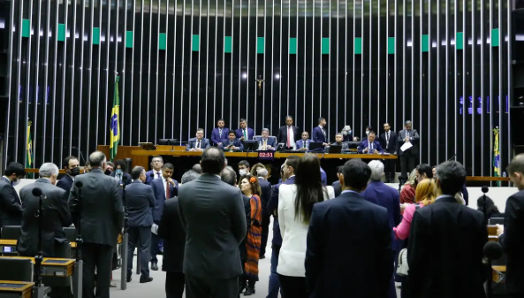 congresso_deputados_senadores_fo