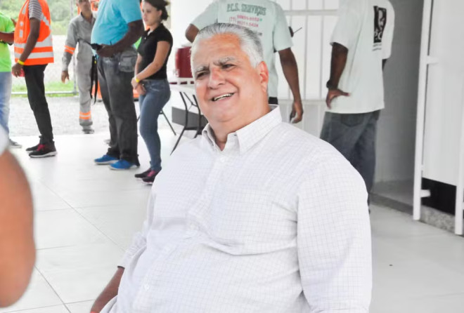 Carlos Muniz lamenta o falecimento do ex-vereador Agenor Gordilho