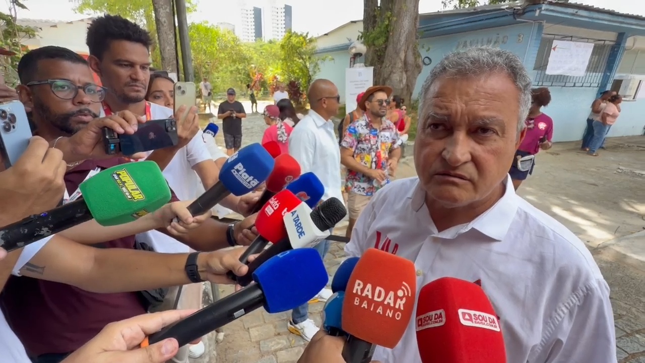 Rui Costa critica compra de mansão e ligação com Adriano da Nóbrega no 2º turno